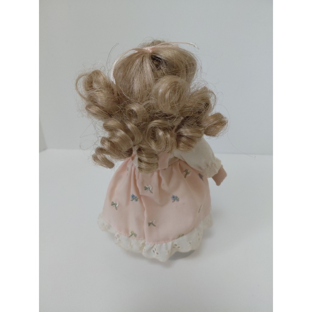VTG 8" Russ Porcelain Doll The Month - June "Pearl" Collectible Birth Month Doll - Picture 4 of 5